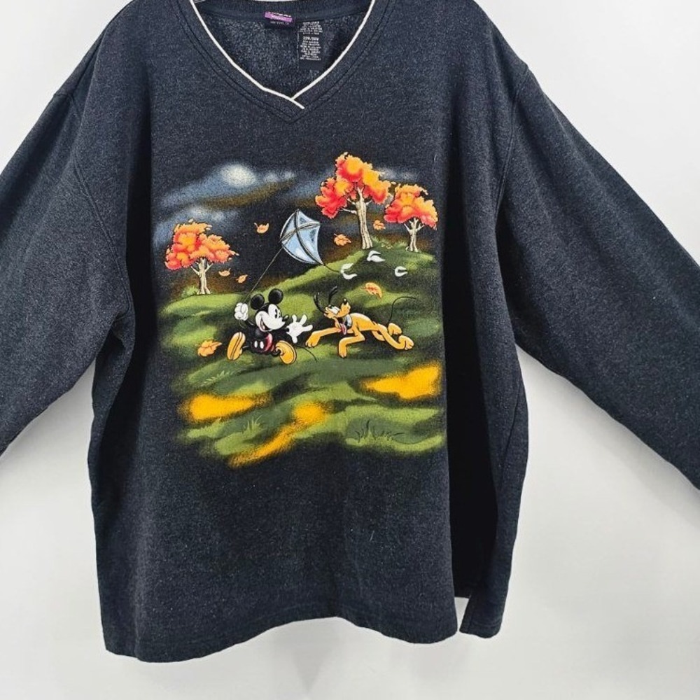 Mickey Unlimited Sweatshirt Women 22W/24W Gray Pluto Kite Graphic